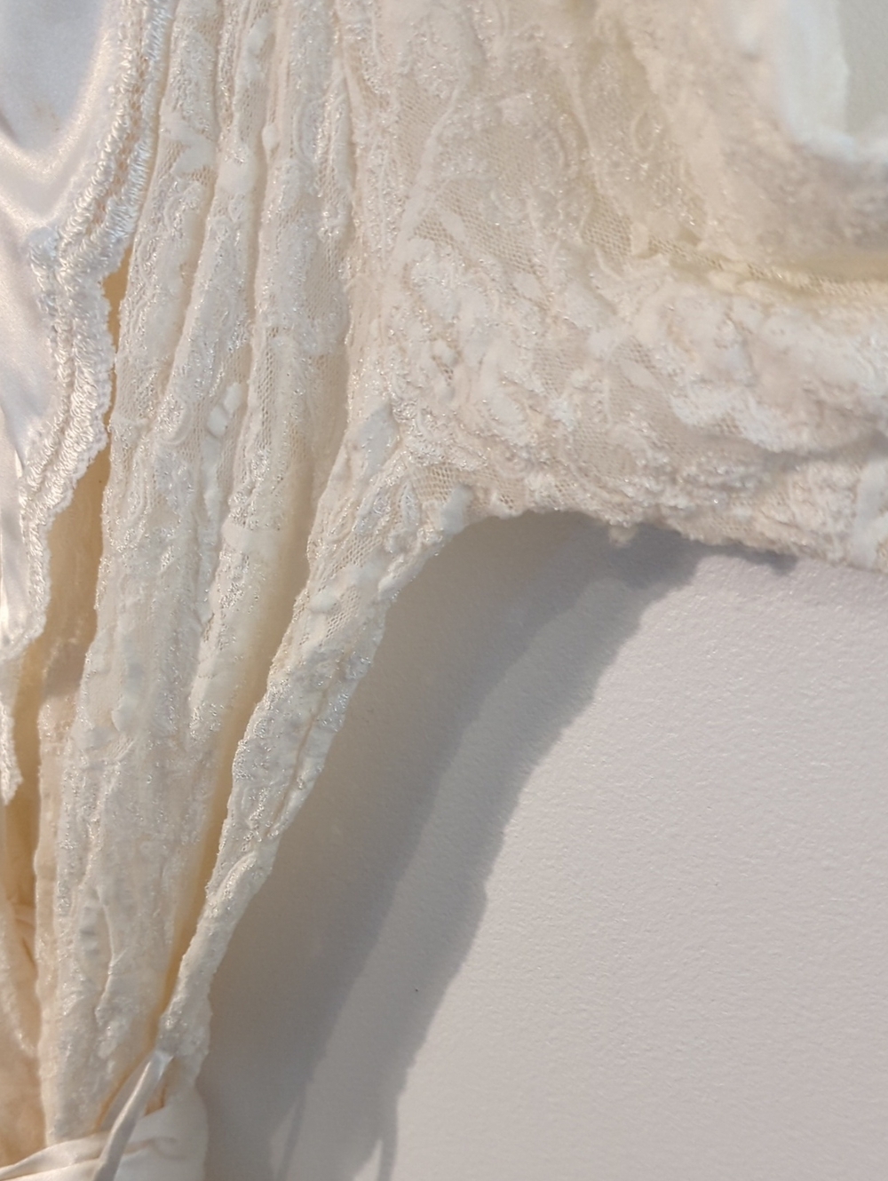 VINTAGE lace satin-trim robe cardigan wrap top - size small / medium - Picture 9 of 13